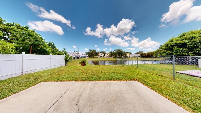 Building Photo - 62 Plumage Ln