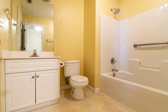 Building Photo - 113 Ginkgo Ln