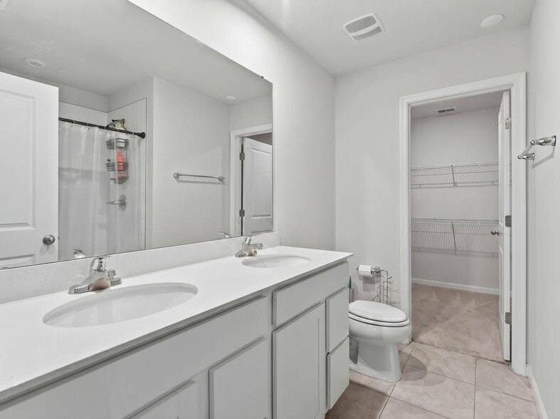 Building Photo - 2528 Sadler Trce Wy