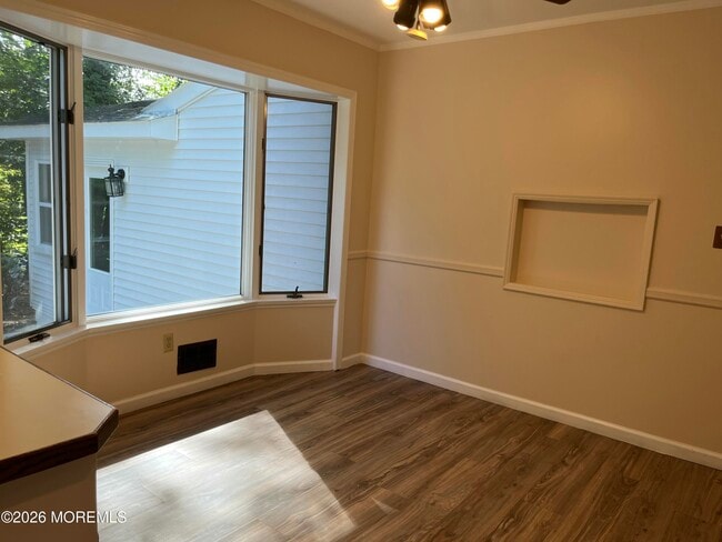 Building Photo - 12 Galewood Dr