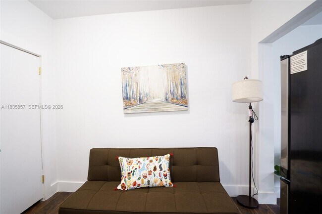 Building Photo - 444 Ponce de Leon Blvd