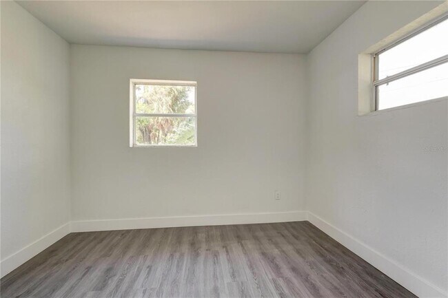 Building Photo - 5039 Avery Rd