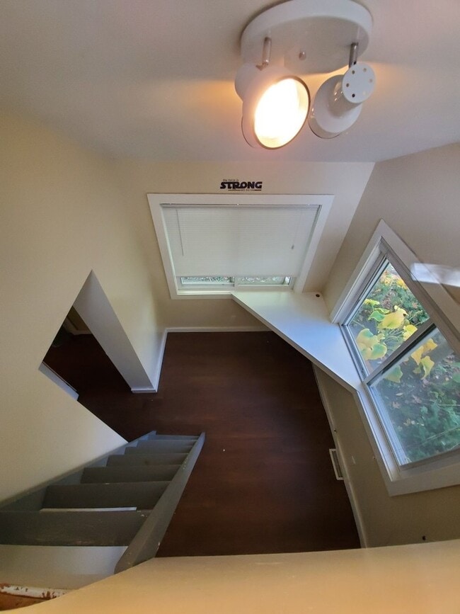 Building Photo - 3770 Woodview Ave