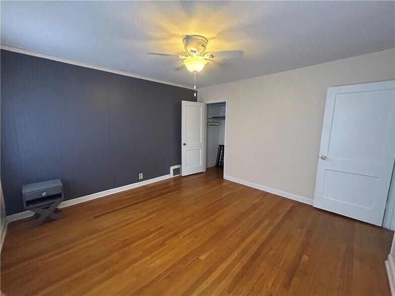 Building Photo - 1515 Beech Valley Way NE