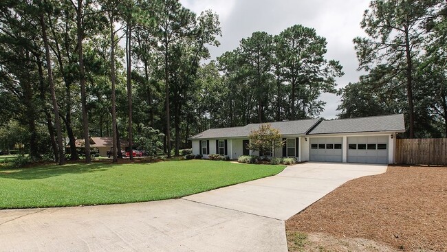 Building Photo - 213 Cherokee Trail