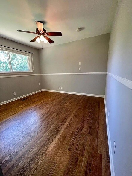 Building Photo - 1310 Aswan Dr