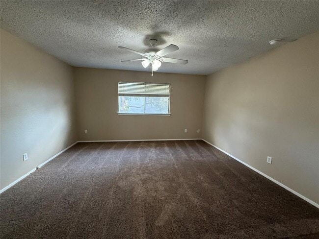 Building Photo - 11603 Tanglebriar Trail