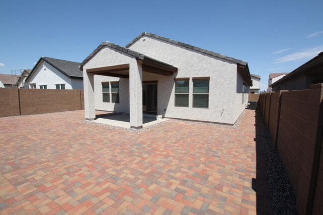 Building Photo - 7818 N 79th Ave