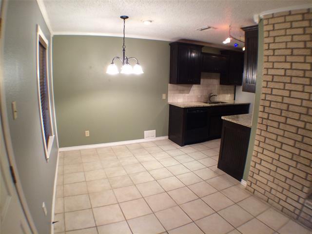 Building Photo - 3918 White Oak Ct