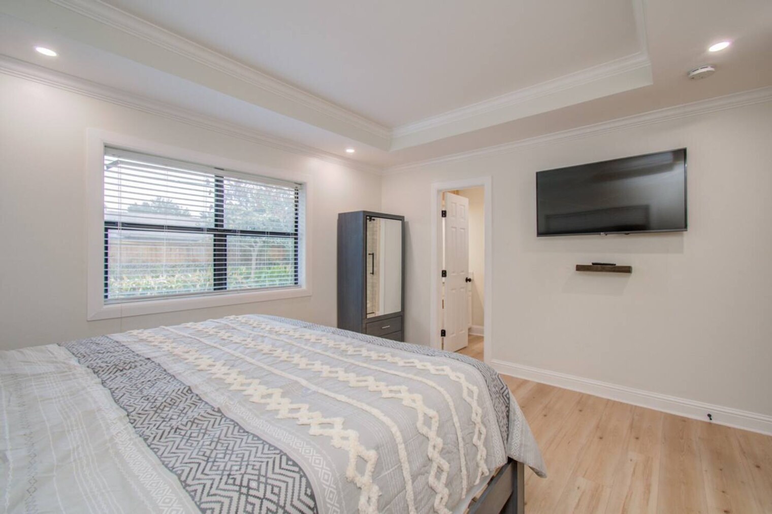 Building Photo - 1505 Durango Dr