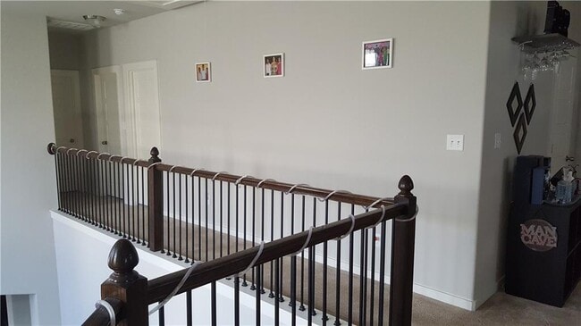 Building Photo - 16105 Hawthorne Heights Trail