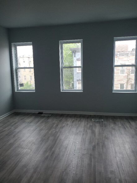 Building Photo - 1049 Brantley Ave