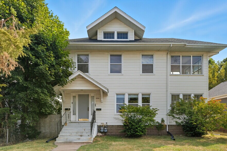 Building Photo - 1719 N Marquette St