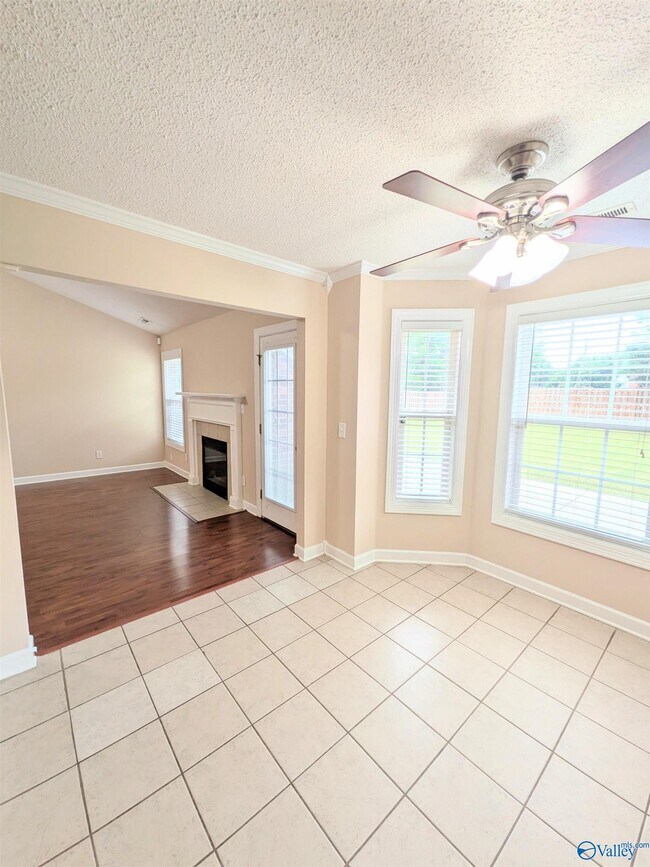 Building Photo - 102 Kilburn Cir