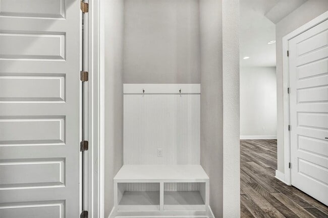 Building Photo - 12909 Mitica Dr