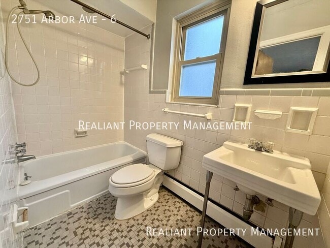 Building Photo - 2751 Arbor Ave