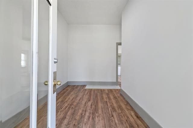 Building Photo - 422 N Woods St