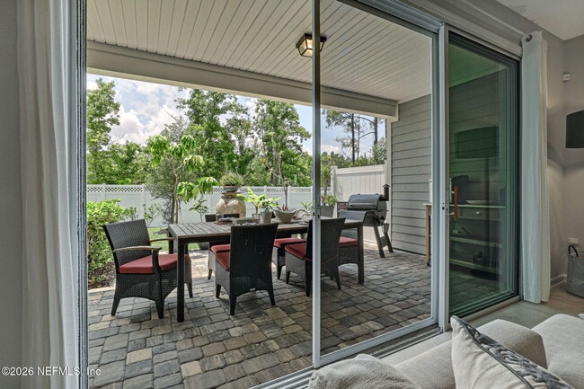 Building Photo - 124 Pine Bluff Dr