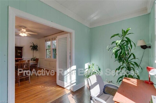 Building Photo - 1146 Rockbridge Ave