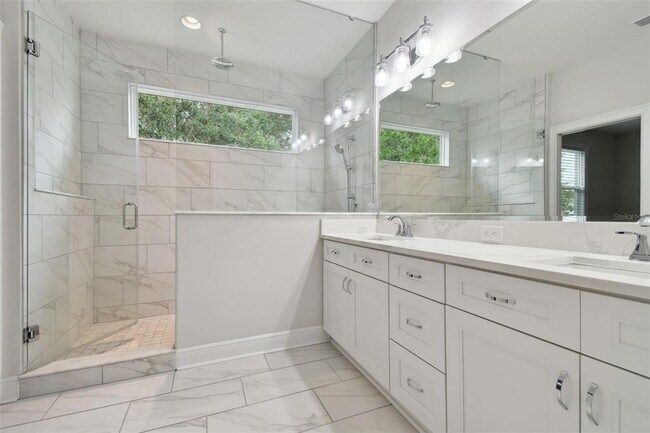 Building Photo - 5700 Interbay Blvd