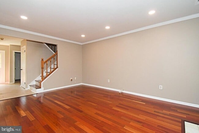 Building Photo - 6 Kanon Ct