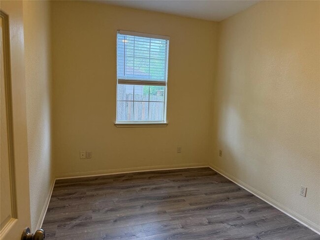 Building Photo - 1814 State Hwy 95