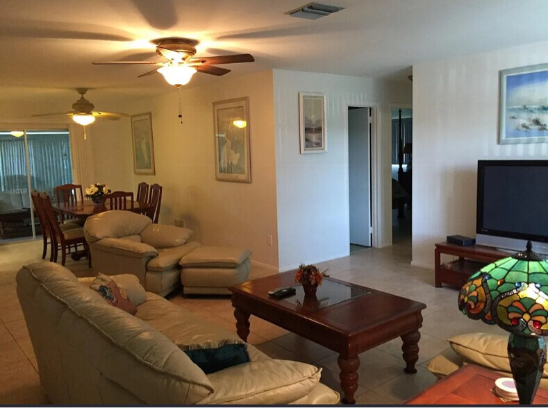 Building Photo - 6232 Morning Ave