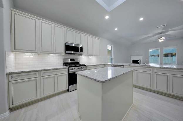 Building Photo - 3230 Voyager Ln