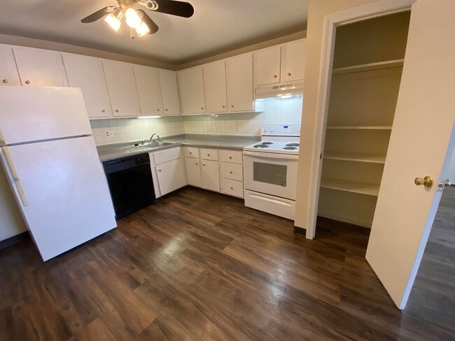 Building Photo - 29 Capron Rd