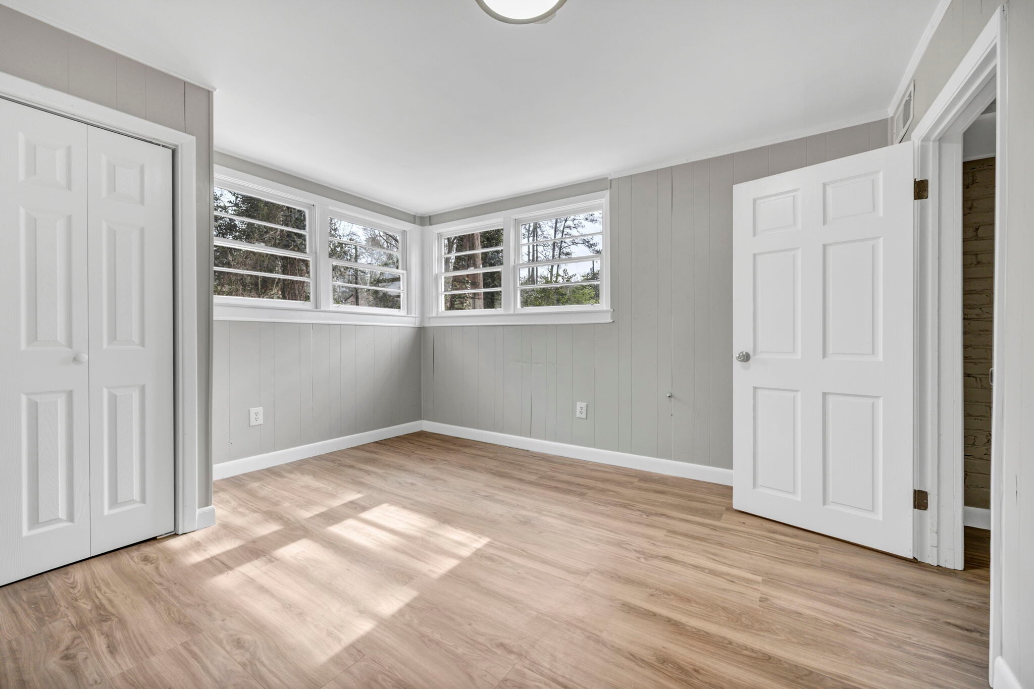 Building Photo - 842 Delverton Rd