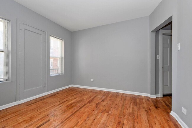 Interior Photo - 6100 Eberhart