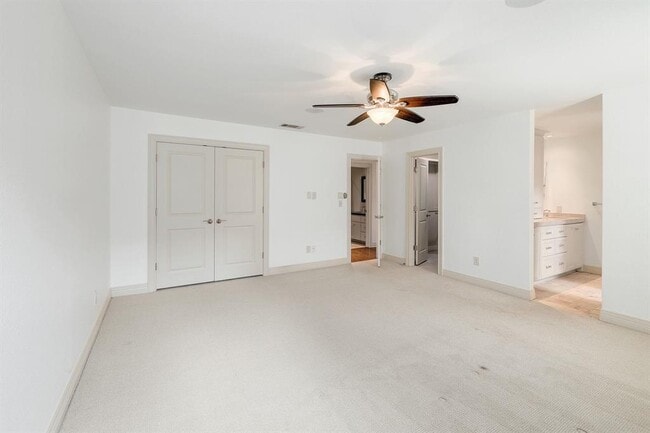 Building Photo - 3601 Peregrine Falcon Dr