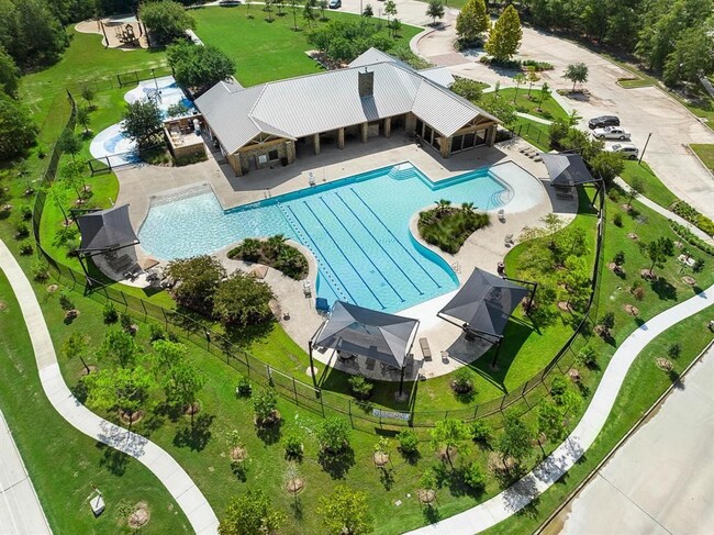 Building Photo - 27971 Presley Park Dr