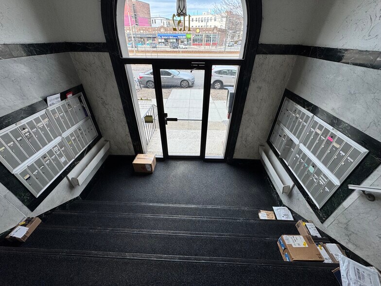 Building Photo - 1188 Commonwealth Ave