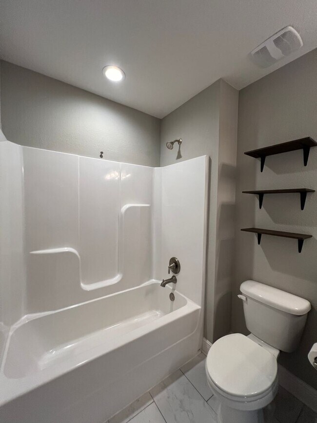 Building Photo - Executive Living
