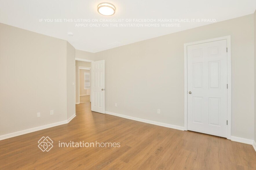 Building Photo - 3851 Lake Sanctuary Way