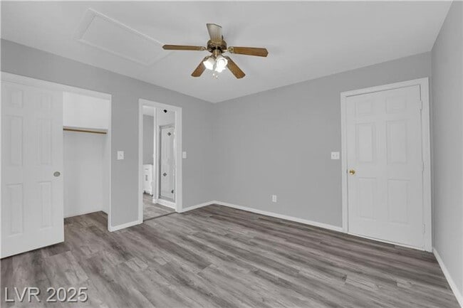 Building Photo - 1.2 Acres with Indoor & Outdoor RV Parking!!!!