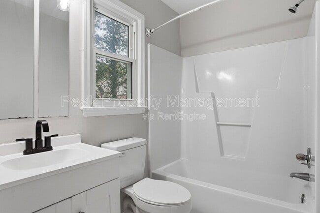 Building Photo - 2307 Providence Creek Rd