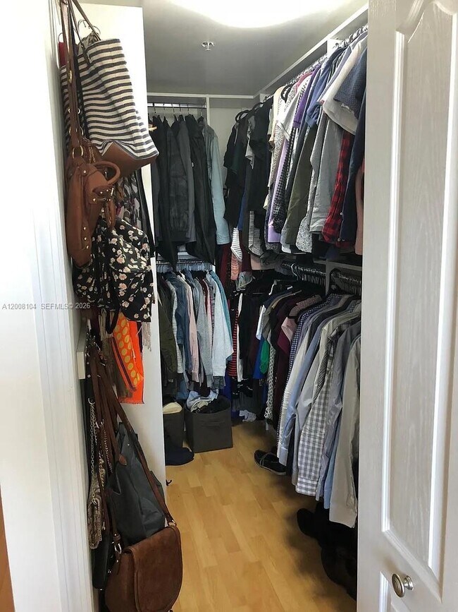 Building Photo - 2400 SW 27th Ave