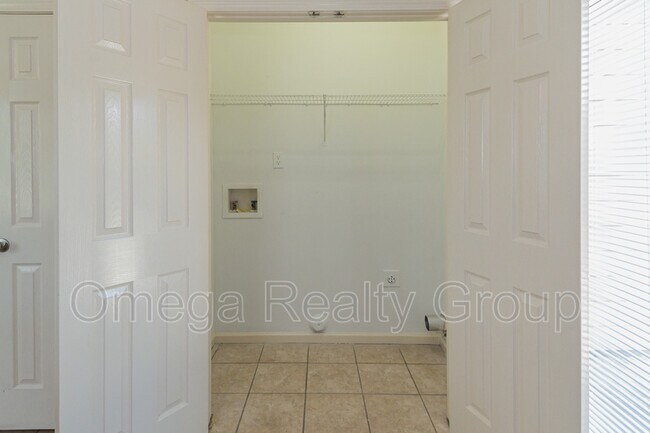 Building Photo - 1020 Washington Dr