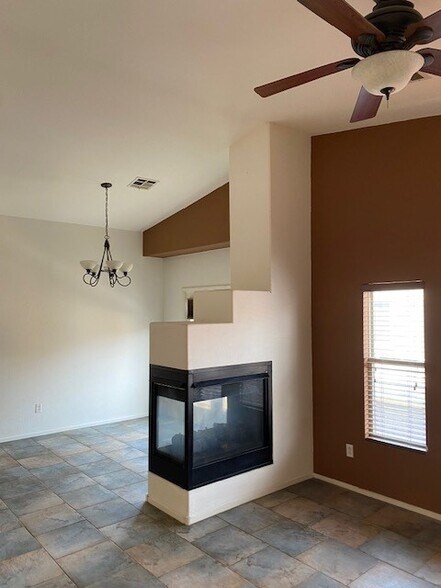 Fireplace - 83 Stock Option St