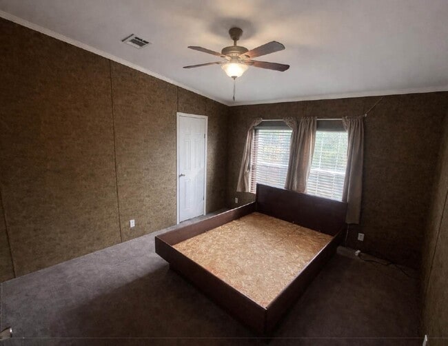 Building Photo - 8730 FM 646 Rd