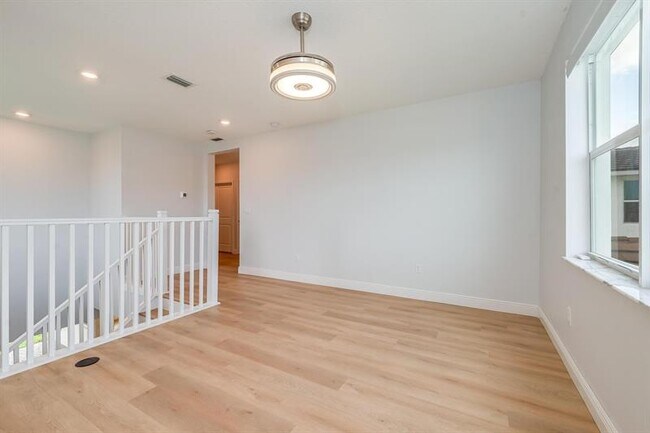 Building Photo - 4194 Marina Way