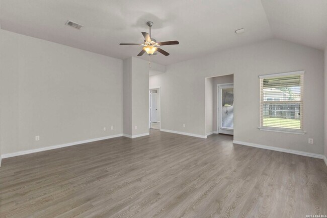 Building Photo - 15007 Gelding Hts