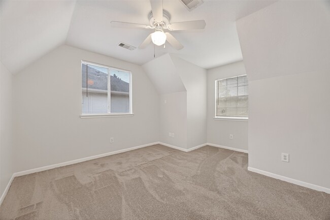 Building Photo - 5439 Baslow Dr