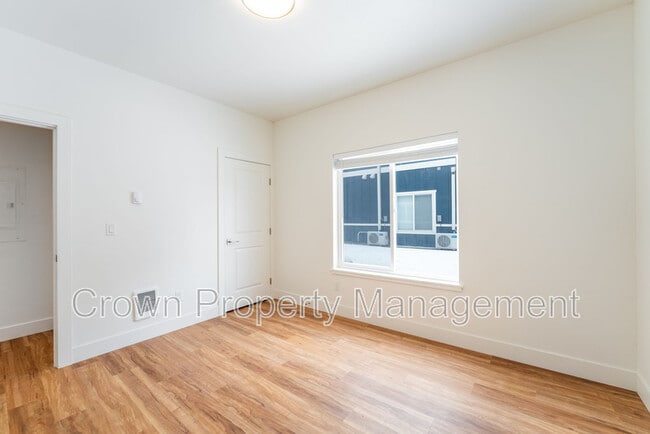 Building Photo - 68 Legend Trail