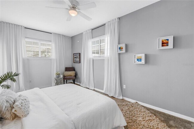 Building Photo - 316 8th St S