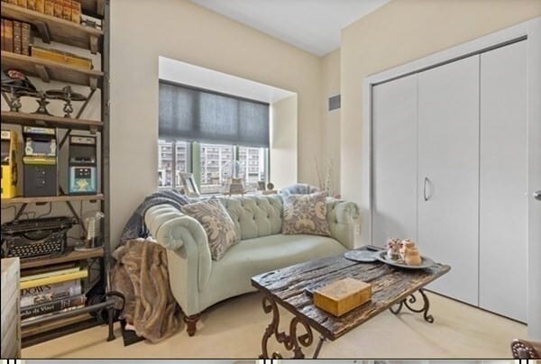 Building Photo - 20 2nd St