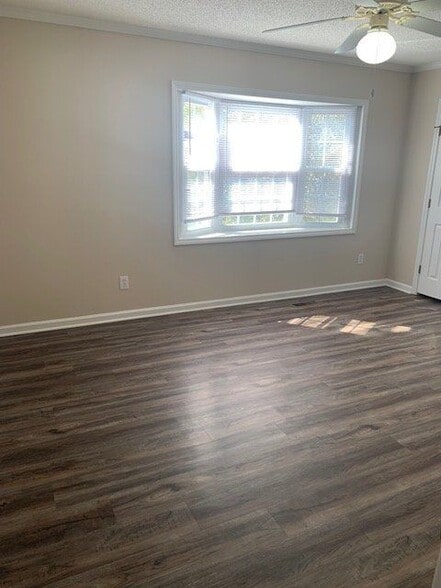 Building Photo - 3979-Mmm9 Sterling Pointe Dr