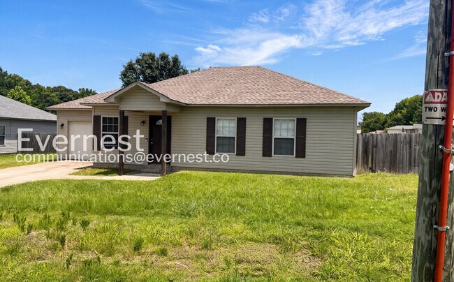 Building Photo - 1609 Moon Rd
